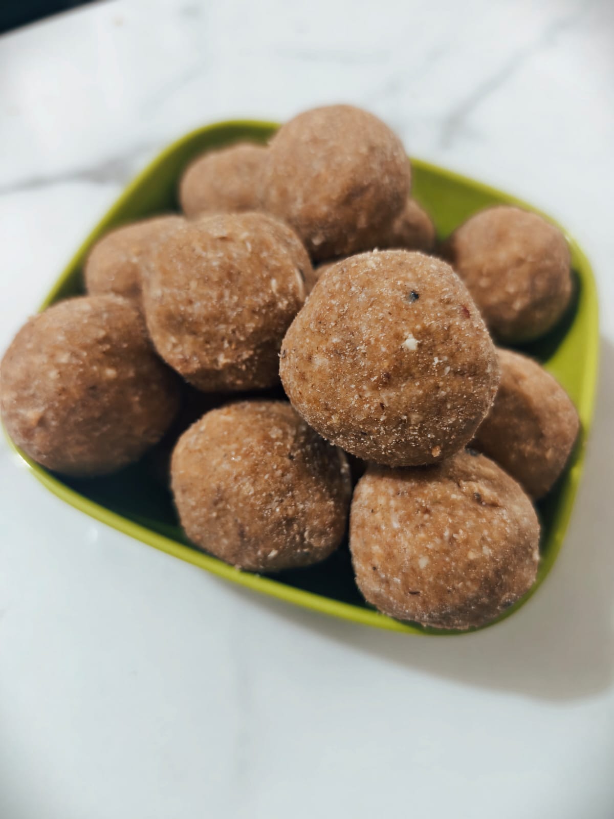 Gond Aata Dryfruits Laddu